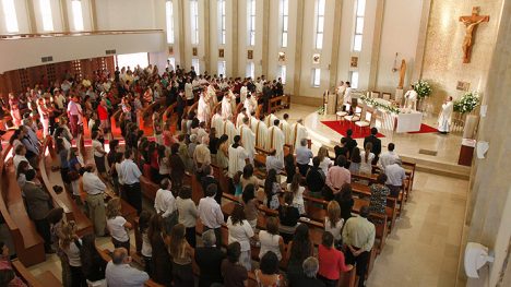 Ex alumna de colegio Cumbres demanda a Legionarios de Cristo por abusos sexuales, de poder y tortura