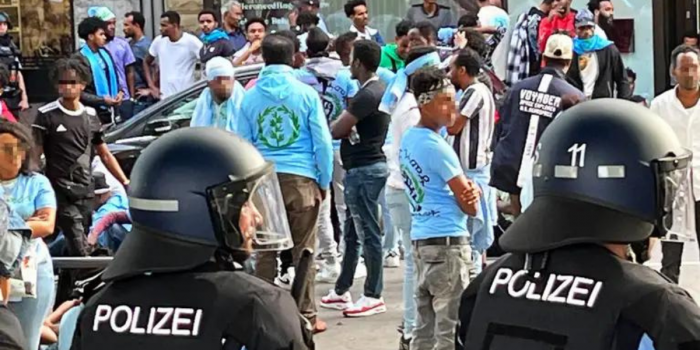 Más de 200 eritreos detenidos en Alemania tras disturbios