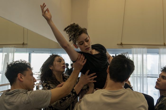 Obra “Molotov” en Teatro Universidad de Chile