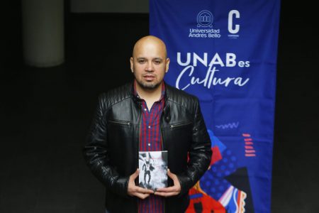 Libro ganador del concurso de novela negra "Puerto Negro" ya fue publicado en Chile y España