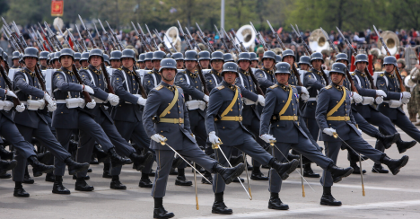 Civiles y militares, persistencia de prejuicios y desconocimiento