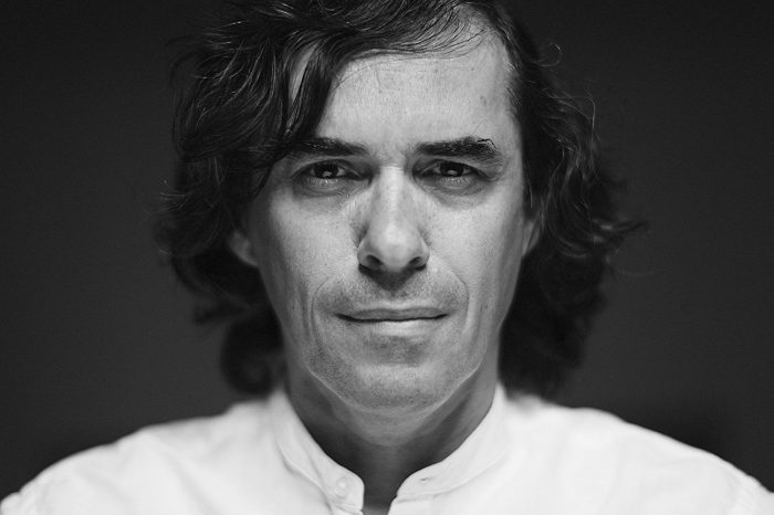 Escritor rumano Mircea Cartarescu en UDP