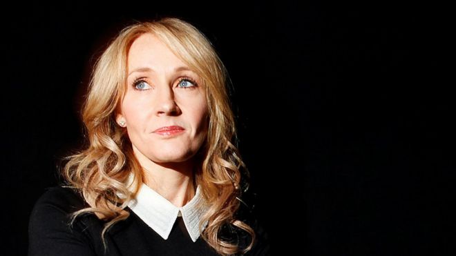 J.K. Rowling dice que iría “feliz a la cárcel” por sus declaraciones en contra de las personas trans