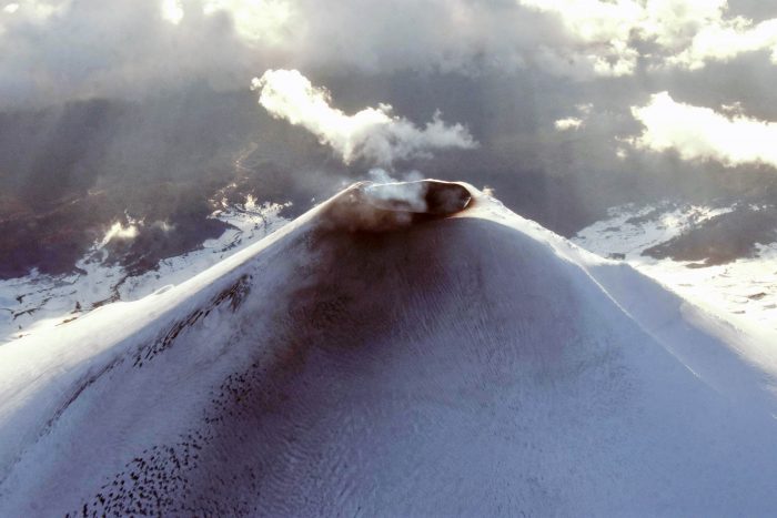 Gobierno baja alerta naranja en el Volcán Villarrica: pasa a amarilla