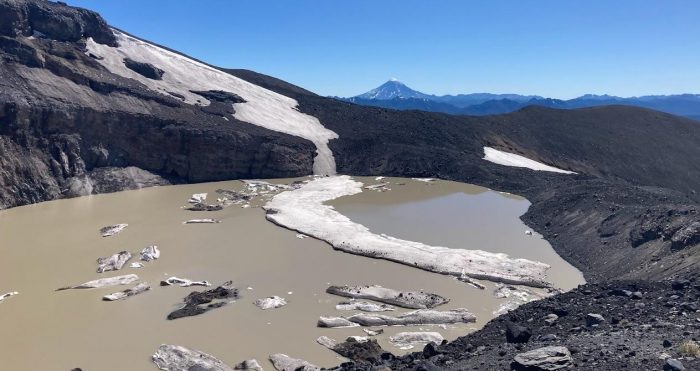 6.000 piscinas olímpicas perdió el glaciar del Mocho en el último año