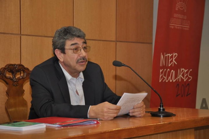 El libro “La mano” de Roberto Rivera: en realidad la dictadura sigue
