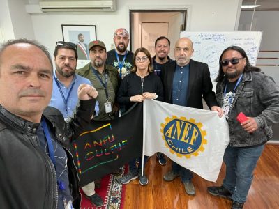 Funcionarios realizaron toma pacífica de oficina de ministra Carolina Arredondo