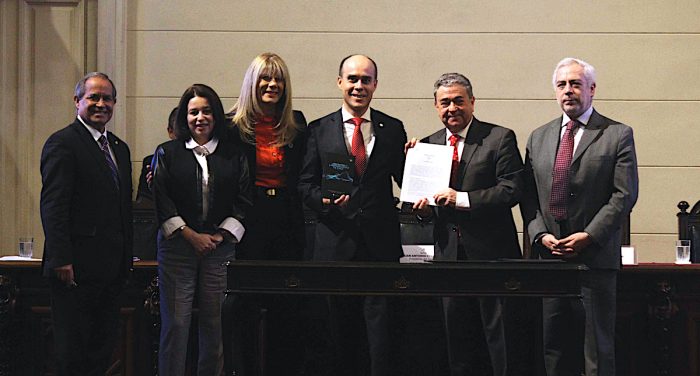 Firman compromiso para el fortalecimiento de la ciberseguridad en Chile