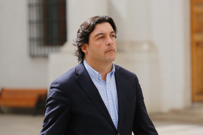Raúl Leiva se lava las manos en caso de hermana notaria: “Seguimos carreras paralelas y distintas”