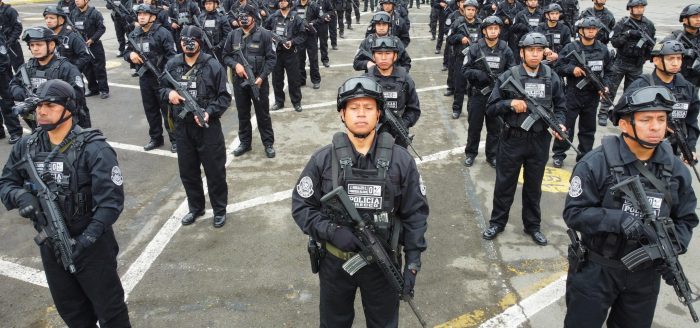 La guerra a muerte en las calles de Lima y el posible derrame de la violencia hacia Chile