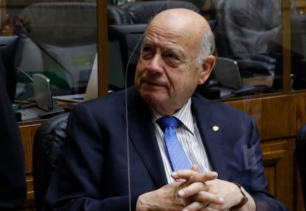 Senador Insulza sobre Kissinger: "Será recordado como un político con mente brillante y siniestra"