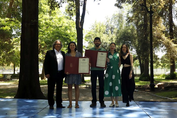 Premios Municipales de Literatura de Santiago reconocieron a lo mejor del año 2023