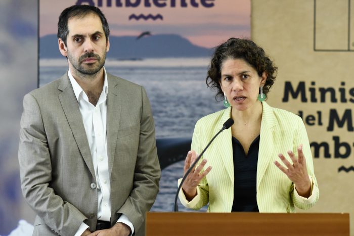 Ministros Grau y Rojas serán citados a comisión por reunión no registrada con empresario pesquero