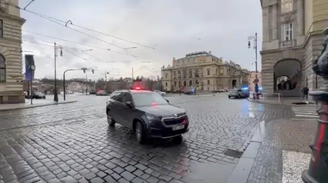 Once muertos y heridos en tiroteo en Universidad de Praga