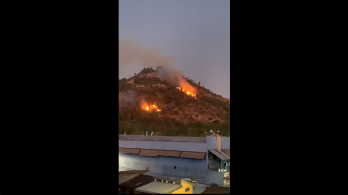 Reportan foco de incendio en cerro San Cristóbal