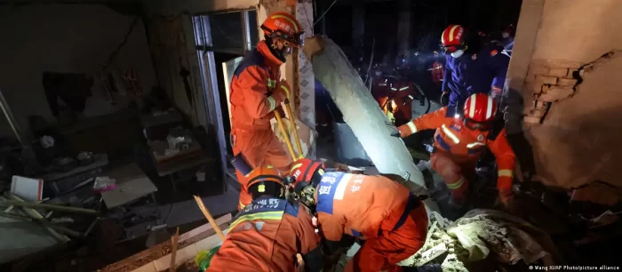 Aumenta a 127 cifra de muertos por terremoto en provincia china de Gansu
