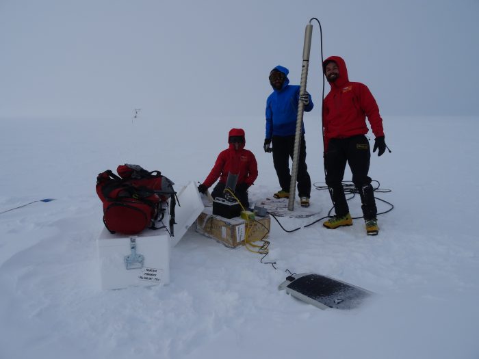 Investigan cómo el calentamiento global ha afectado glaciares de la Península Antártica