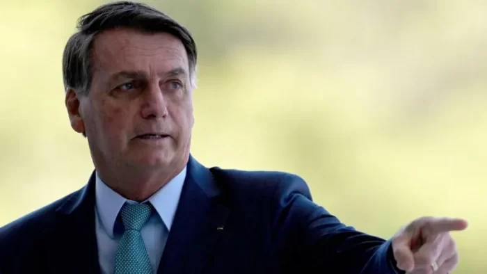 El escándalo de espionaje que involucra al expresidente Bolsonaro y a su familia en Brasil