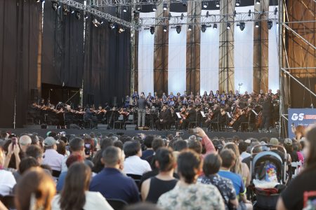 Más de cuatro mil personas fueron parte de concierto de “Carmina Burana” en Bajos de Mena