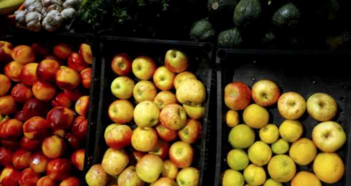 Para mejorar la salud pública, bajemos el IVA de las frutas y verduras