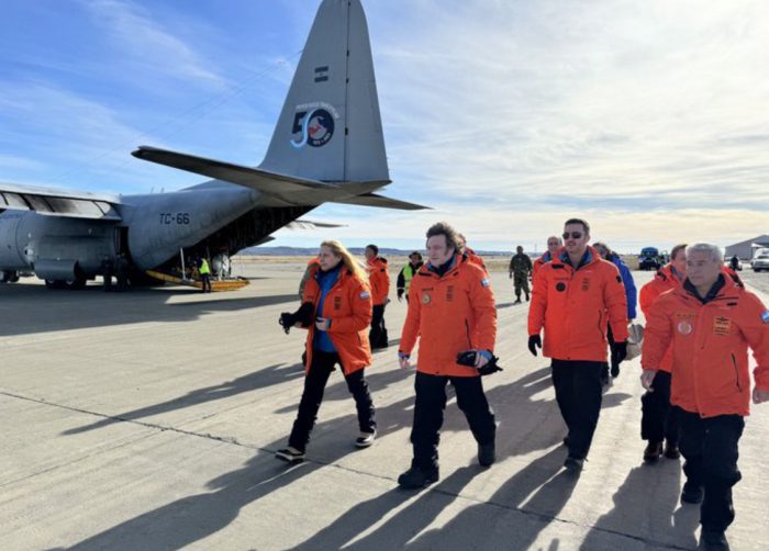 Milei visita base argentina en la Antártica