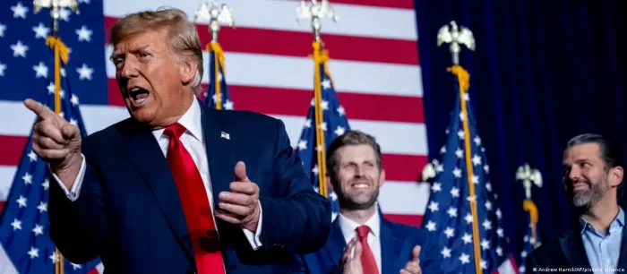 Donald Trump arrasa en primarias republicanas de Iowa