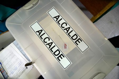 Analista y concejal UDI hace un llamado a la derecha para llevar candidatos únicos a las municipales