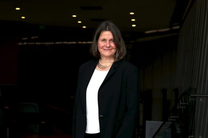 Rectora de la Universidad Heidelberg aborda la representación femenina en el liderazgo académico
