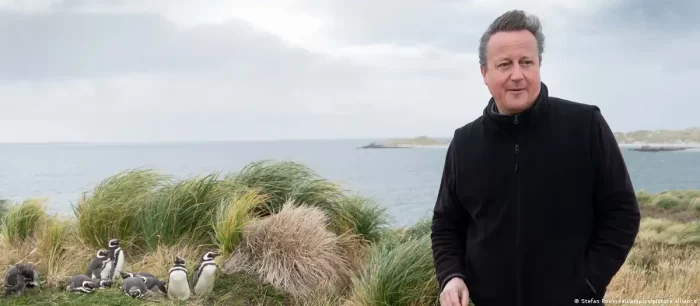 Cameron en Malvinas: Argentina lo invita a Buenos Aires