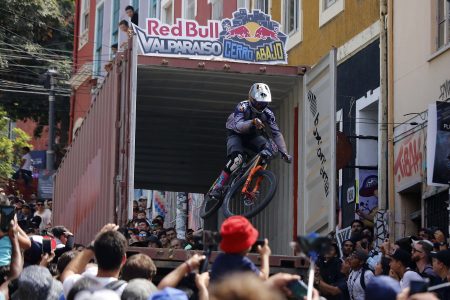 Red Bull Valparaíso Cerro Abajo 2024: conoce a los 30 riders que participarán en el evento
