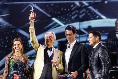 Festival de Viña 2024: Andrea Bocelli abrió la noche con impresionante show