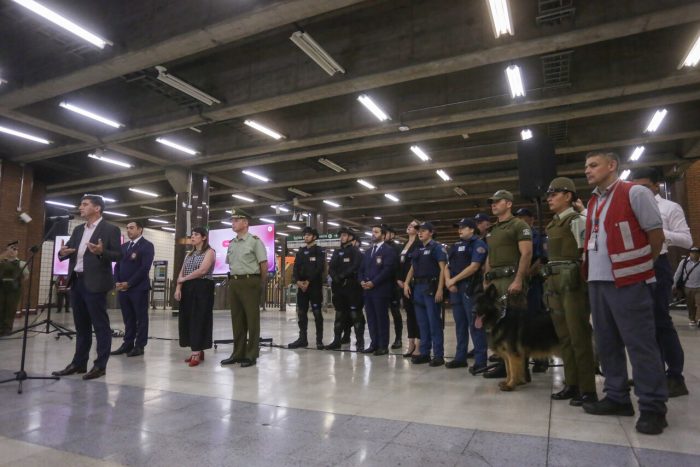 Metro de Santiago prepara plan especial para evitar aglomeraciones en el “súper lunes”