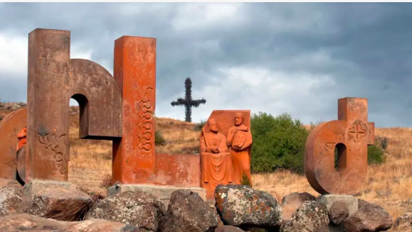 Armenia: el país cuyo alfabeto sirve para escribir y también para hacer cálculos complejos
