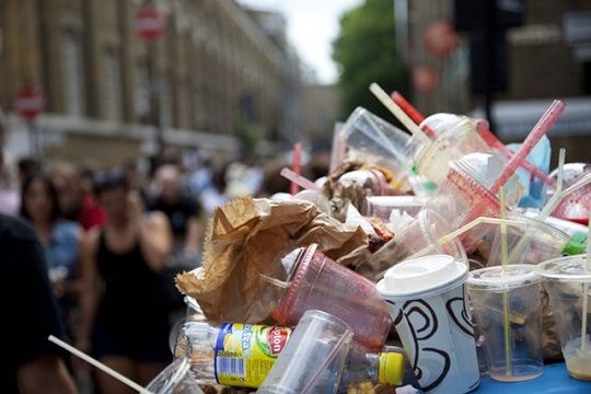 La cultura de un solo uso: llegó la hora de frenar los millones de toneladas de basura