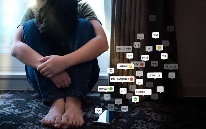 ¿Sabe cómo enfrentar el ciberbullying? Descubra  en qué consiste y cómo afrontarlo