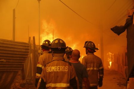 Fiscalía descarta detenciones relacionadas con inicio de incendios en Valparaíso