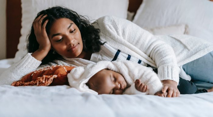 Porque con solo desear ser madre no alcanza: una mirada profunda a la baja en la tasa de natalidad