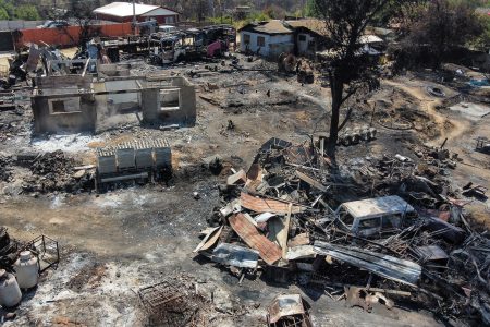 Preocupación por casos de sarna y covid-19 en albergados por los incendios en Valparaíso