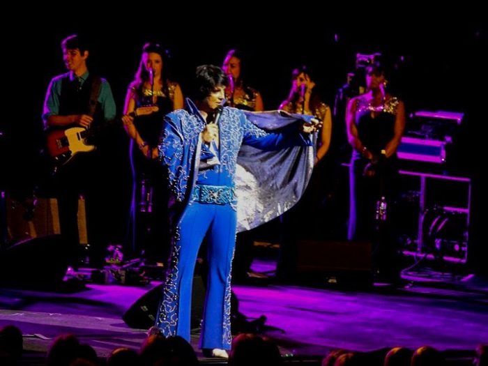Tributo a Elvis Presley en Movistar Arena