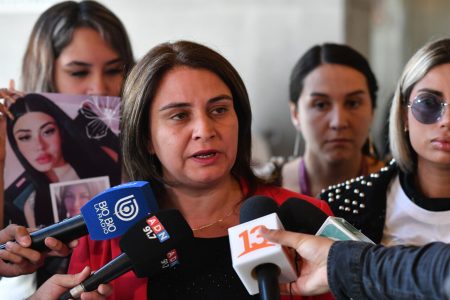 Alcaldesa de Cerrillos (Ind) confiesa que pedido de militares en las calles es por “desesperación”