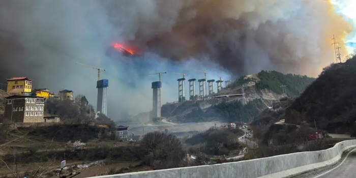 Incendios forestales en China dejan al menos cuatro muertos y más de 5 mil personas evacuadas