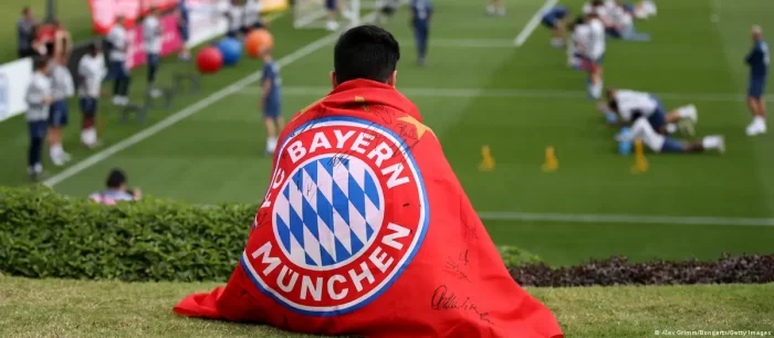 Jóvenes talentos chilenos viajan a Alemania para entrenar con el Bayern Munich