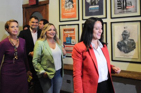 Peñaloza no resistió la presión y se baja de la reelección en la antesala del arribo de Cubillos