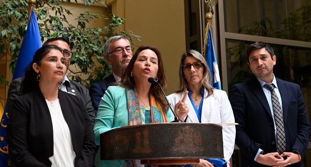 Demócratas rompe acuerdo sobre presidencia comunista de la Cámara y confirma apoyo a Joanna Pérez