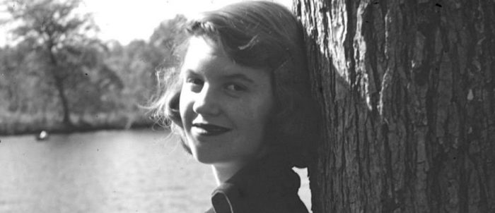 “La campana de cristal” de Sylvia Plath: salud mental e identidad femenina