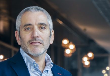 Candidato oficialista por Lo Barnechea: “Pelea de la derecha desvía la atención de grandes temas”