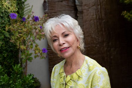 Isabel Allende se inspira en su hijo en el segundo libro infantil sobre la perrita Perla