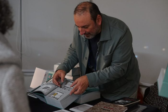 Poeta Yanko González lanza libro “Torpedos” tras 10 años de preparación