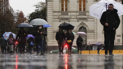 Lluvia para este fin de semana en Santiago: llega tercer sistema frontal