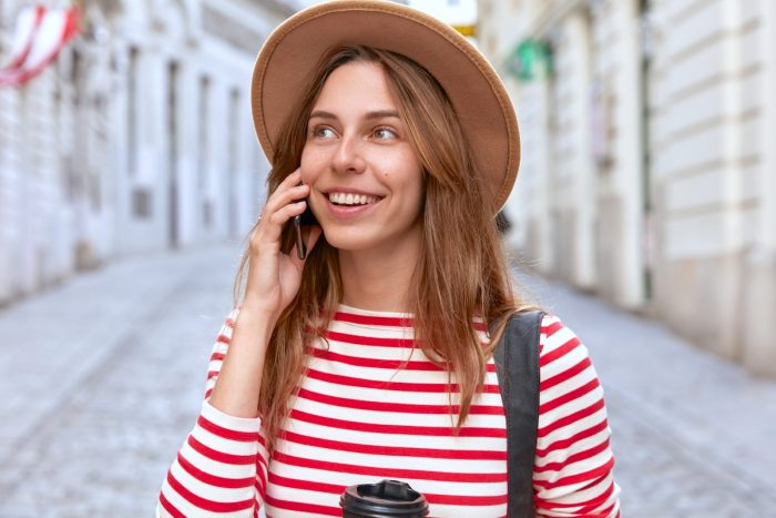 Roaming vs. eSIM: ¿Cuál es la mejor opción para viajeros frecuentes?